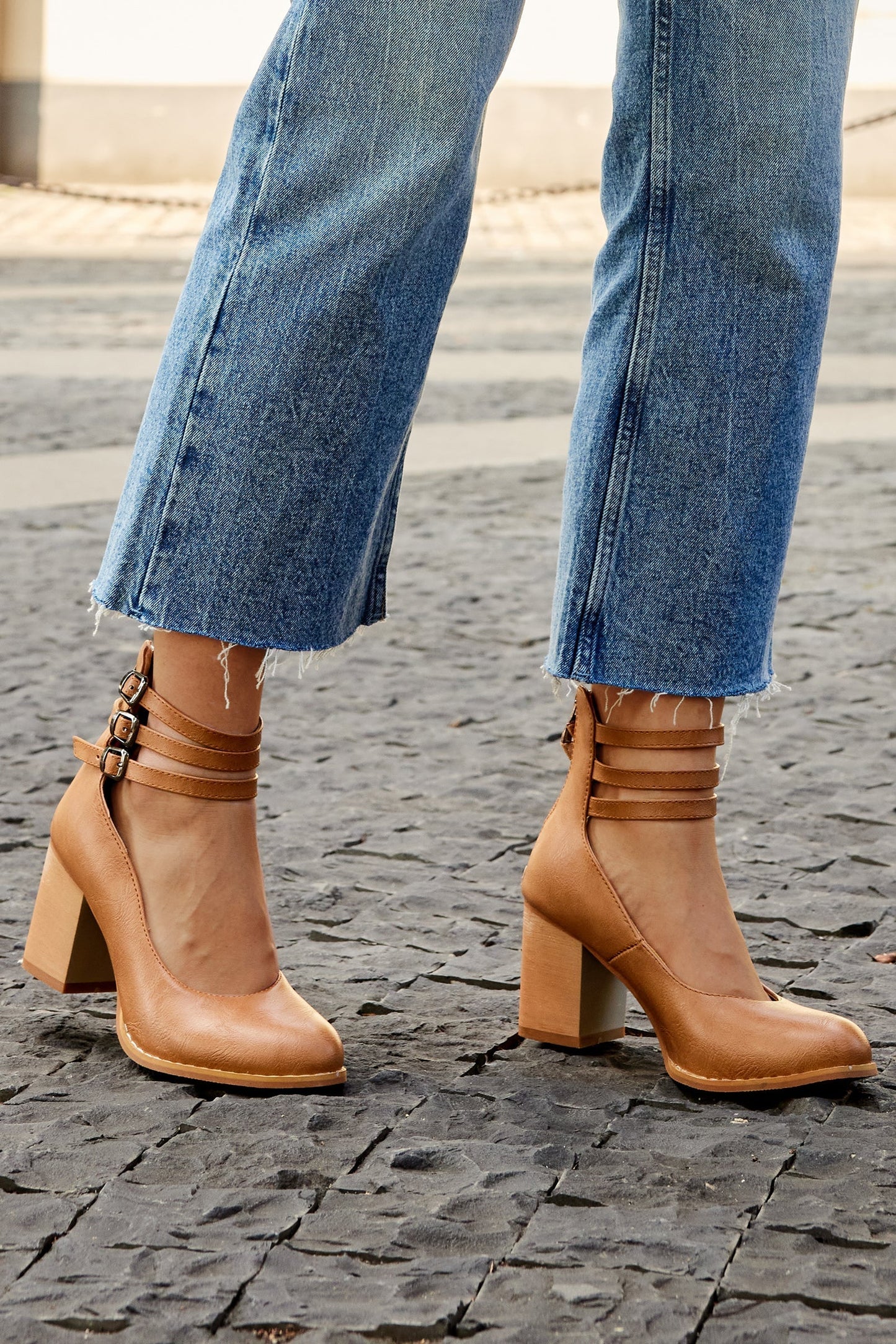 Charlotte | Stylish Women's Sandals Ankle Strap Thick Heel