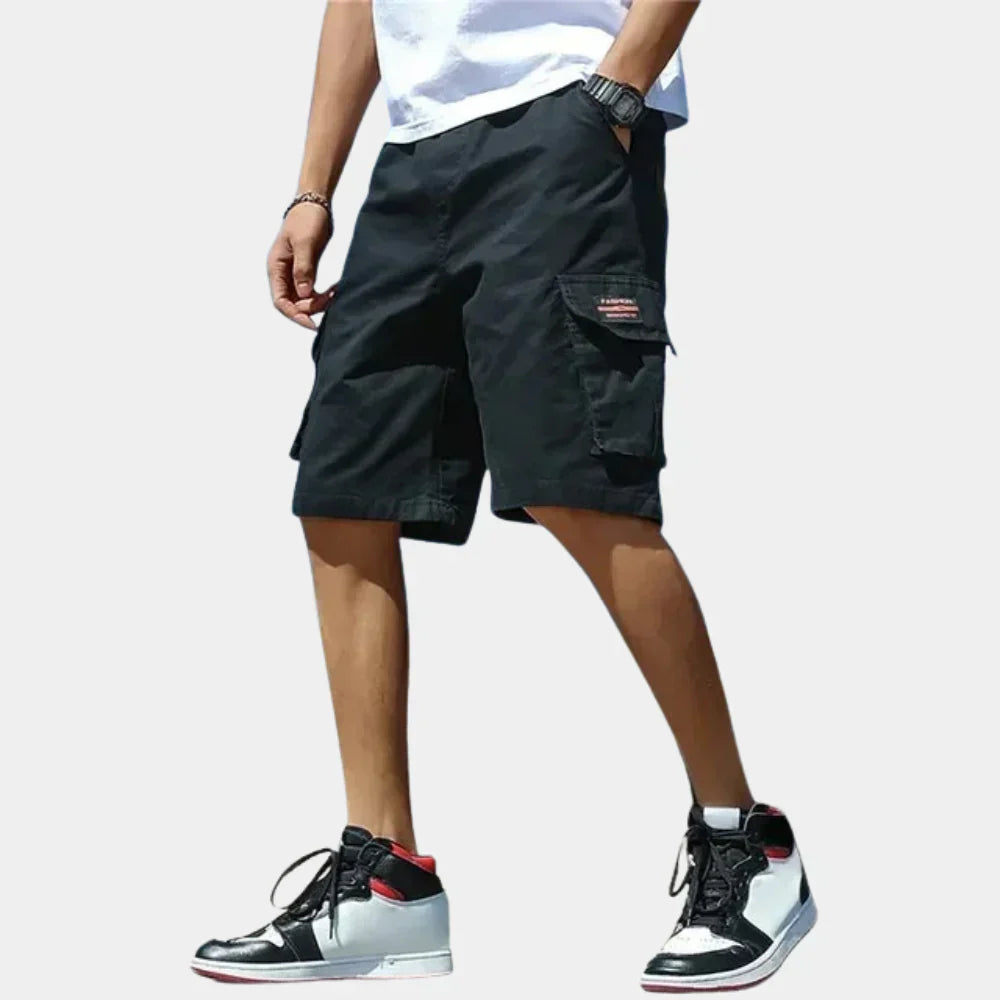Axel knee-length cargo shorts with flap pockets, side view