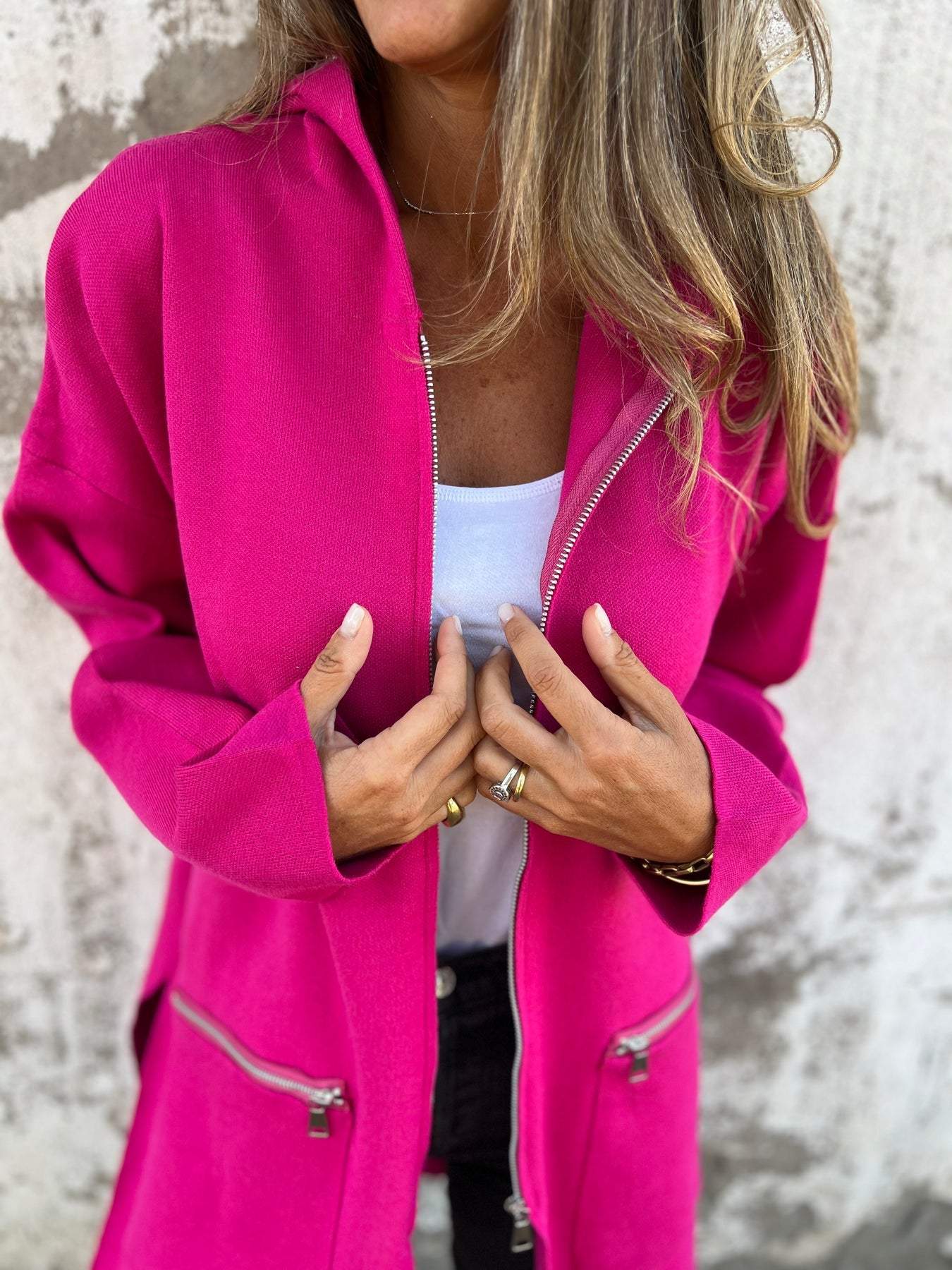 Isla hooded cardigan pink close-up zip and pocket detail