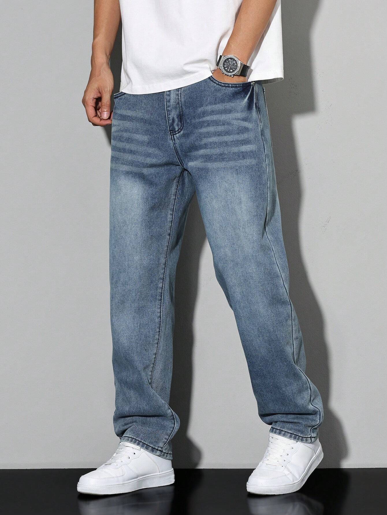Jack casual straight-leg jeans in mid blue wash, side view